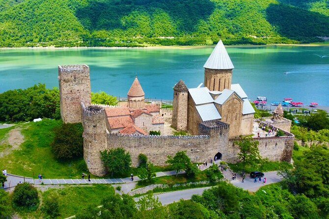 Private Kazbegi and Gudauri Mountain Tour - What Travelers Are Saying