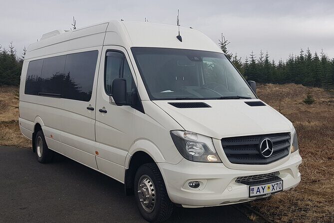 Private Keflavík Airport Round Trip Transfer - FAQs