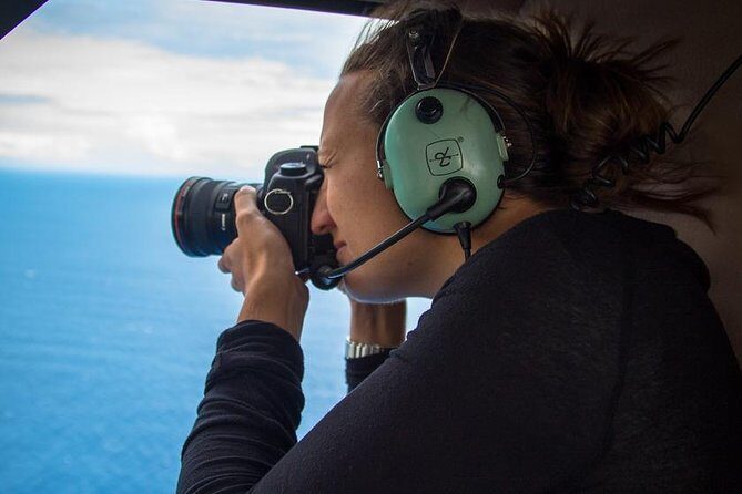 Private Kona Coast Helicopter Tour: All Window Seats - The Experience in Action