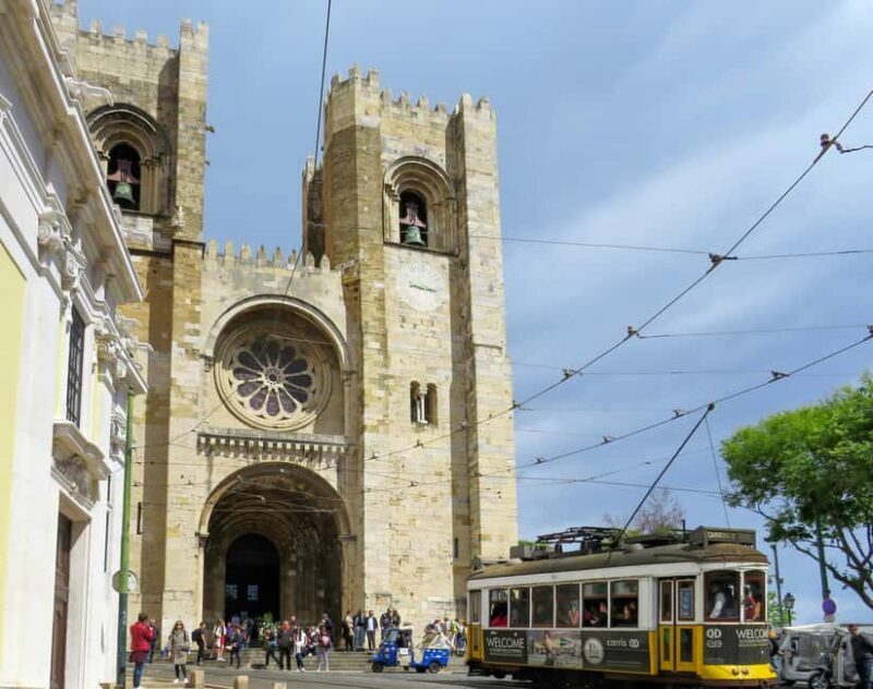 Private Lisbon City, Belém Tour & Special Souvenir Shopping - Analyzing the Value