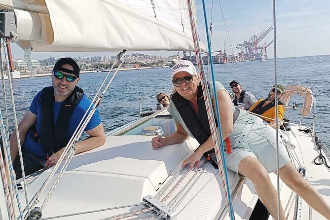 Private Lisbon Sailboat Tour with Welcome Drink - Setting the Scene: What You Can Expect