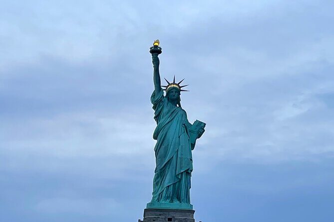 Private Luxury Daytime Boat Tour in New York City - 1 Hour - Final Thoughts