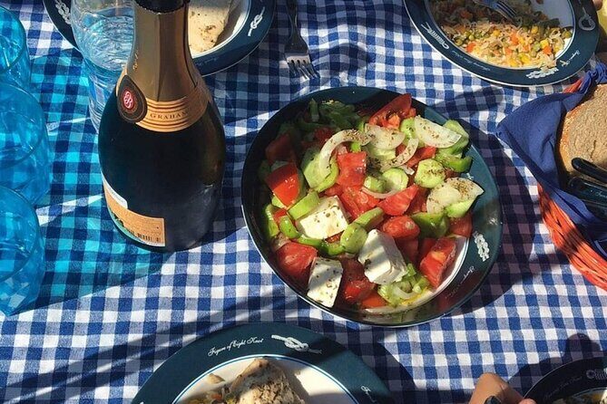 Private luxury Escape Sailing, Snorkel and Lunch Cruise - The Value of a Private Cruise