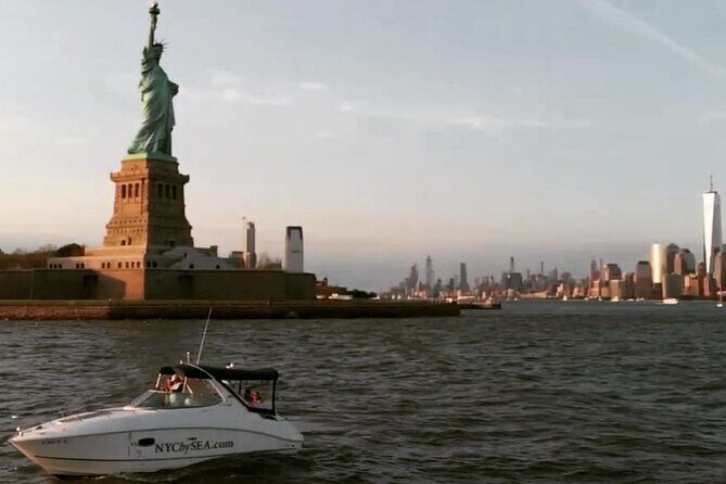 Private Luxury Sunset Boat Tour in New York City - 1 Hour - Final Thoughts
