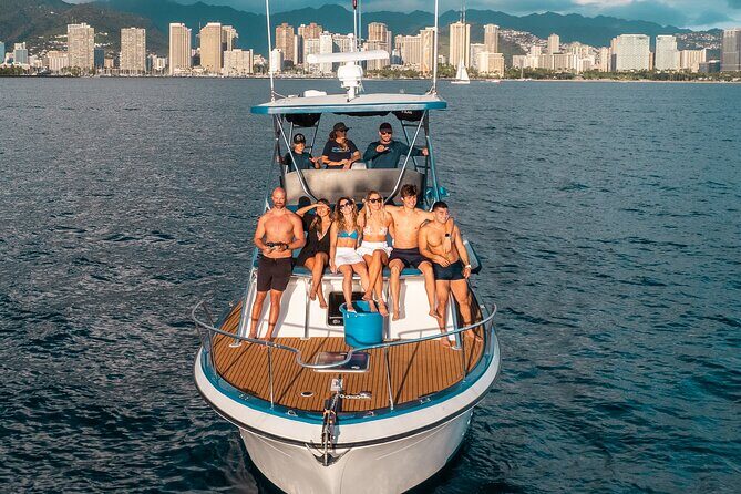 Private Luxury Sunset Cruise in Waikiki - An In-Depth Look at the Private Sunset Cruise