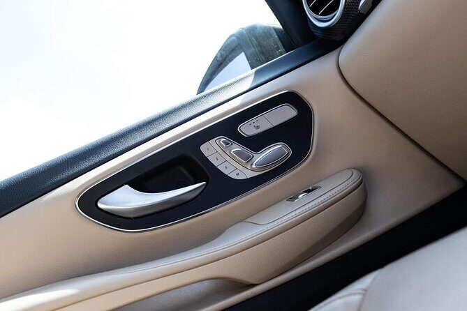 Private luxury transfer from Edinburgh Airport to Edinburgh - Key Points