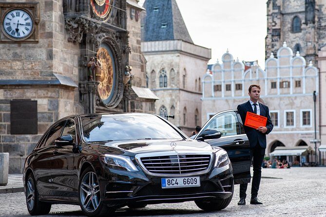 Private Luxury Transfer to Cesky Krumlov from Prague - Key Points