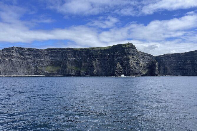 Private Luxury VIP Chauffeured Cliffs of Moher Tour from Dublin - Quenching Your Thirst at Sean’s Bar