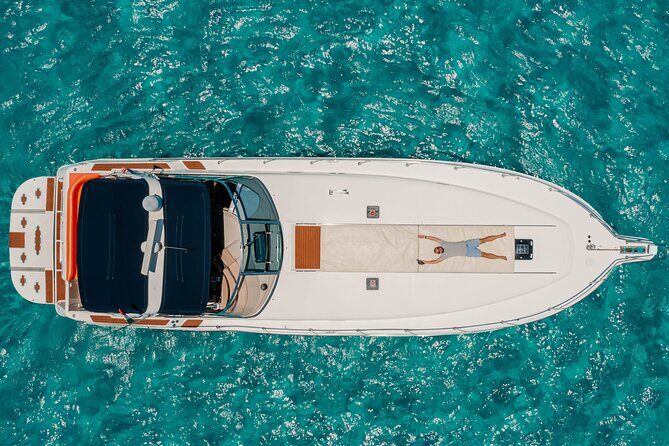 Private Luxury Yacht 55FT Rental in Cancun - The Sum Up