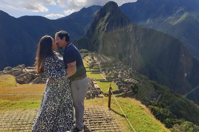Private Machu Picchu 1 Day Tour from Poroy Cusco - Guided Tour and Free Time: Balance of Structure and Flexibility