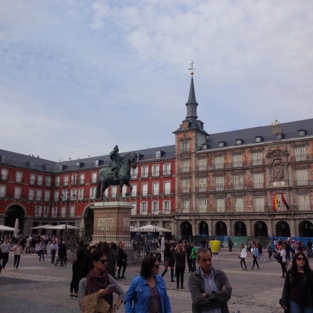 Private Madrid Highlights Walking Tour - Exploring the Itinerary in Detail