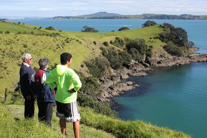 Private Maori Walking Tour with Wine Tasting and Lunch - Exploring Waiheke Islands Maori Heritage: A Review of the Private Maori Walking Tour with Wine Tasting and Lunch