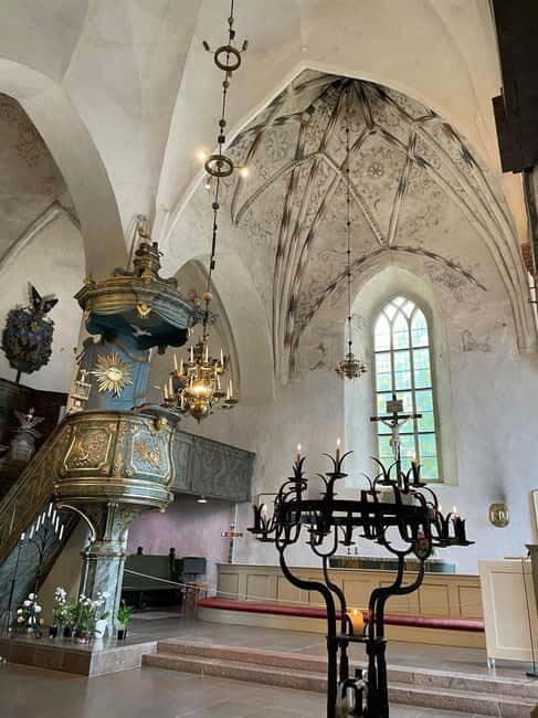 Private Medieval Porvoo by Car from Helsinki - Who is this tour best suited for?