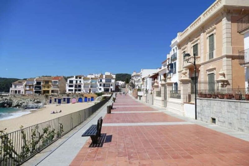 Private Medieval Villages Tour & Dinner at Sea - Key Points