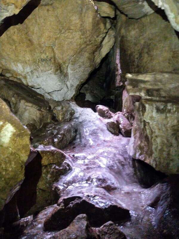 Private Metcalfe/Duncan Caves Hike-Collingwood/Blue Mountain - Key Points