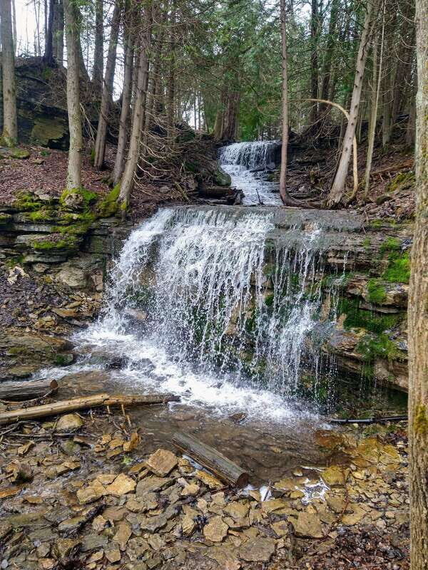 Private Metcalfe/Duncan Caves Hike-Collingwood/Blue Mountain - The Experience From Others