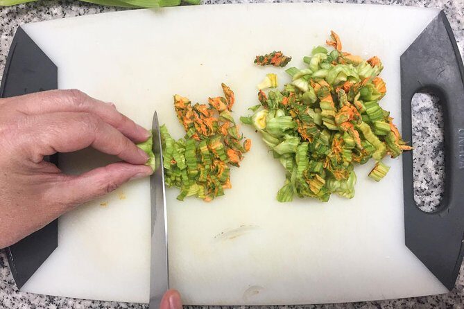 Private Mexican Cooking Class with Gastronomic Historian, Lucia - Key Points