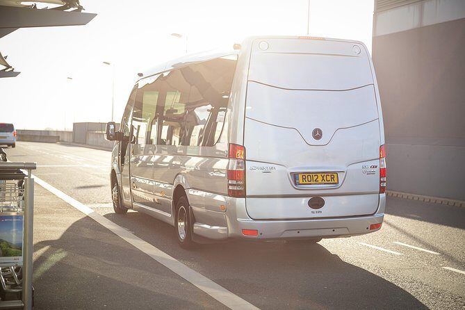 Private Minibus Arrival Transfer: Gatwick to Central London Airport - Who Should Consider This Transfer?