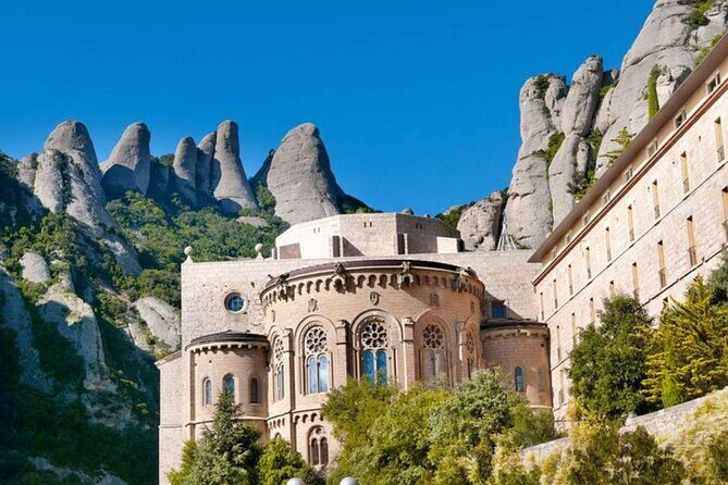 Private Morning tour Montserrat Monastery from Barcelona - The Authentic Traveler Experience