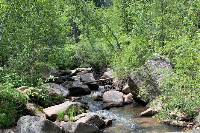 Private Mount Rushmore and Flume Trail Hike - Who Should Consider This Tour?