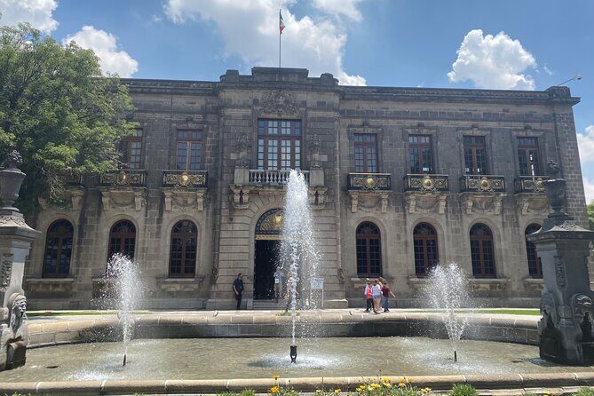 Private Museo Nacional Walking Tour - Analyzing the Value for Price