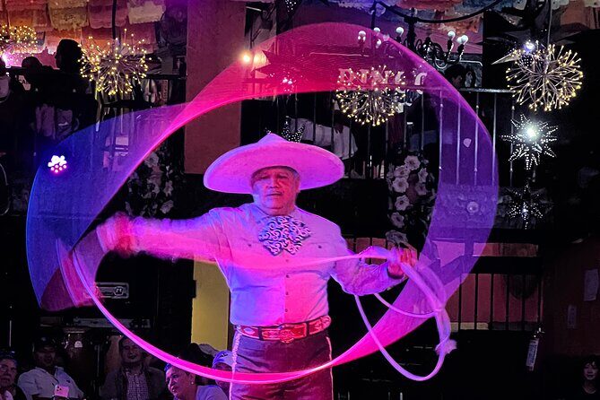 Private Night Tour of the Historic Center and Plaza Garibaldi - Exploring Mexico City’s Nightlife: A Detailed Look at the Private Night Tour of the Historic Center and Plaza Garibaldi