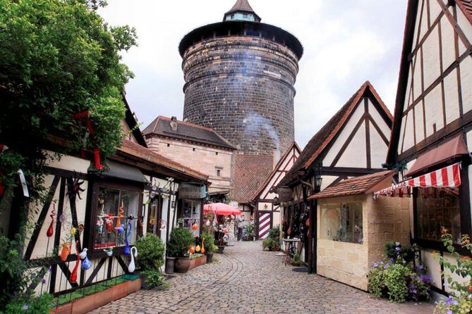 PRIVATE - Nuremberg Combo Tour WWII + Old Town - FAQ