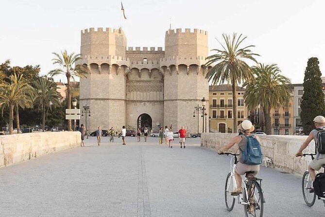 Private Old Town Golden Age Valencia Tour - Exploring the Private Old Town Golden Age Valencia Tour: A Friendly Guide