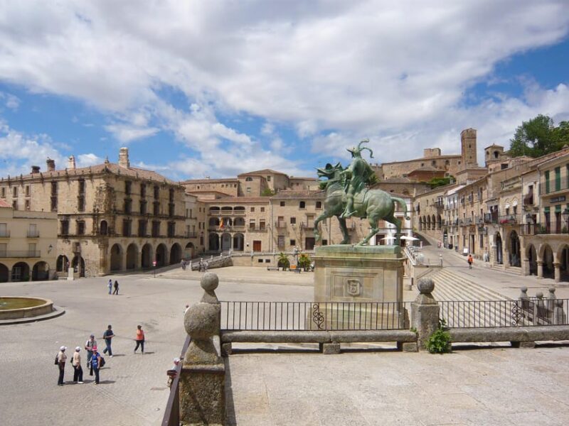 Private or group guided visit in Trujillo - Who Would Love This Tour?