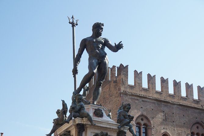 Private or semi-private tour of the historic center of Bologna - FAQs