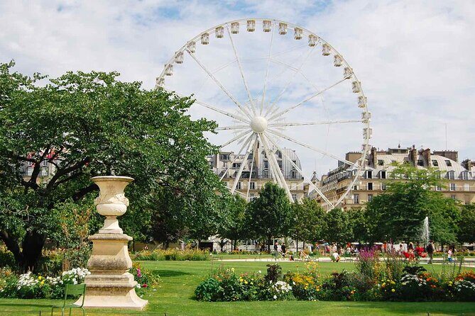 Private Paris City Tour and shopping in La Vallée Village - The Itinerary: What Youll See and Do