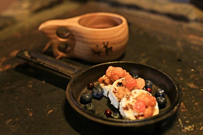 PRIVATE Party dinner in a Glass Igloo Under Northern Lights - FAQ About the Private Northern Lights Dinner in Rovaniemi