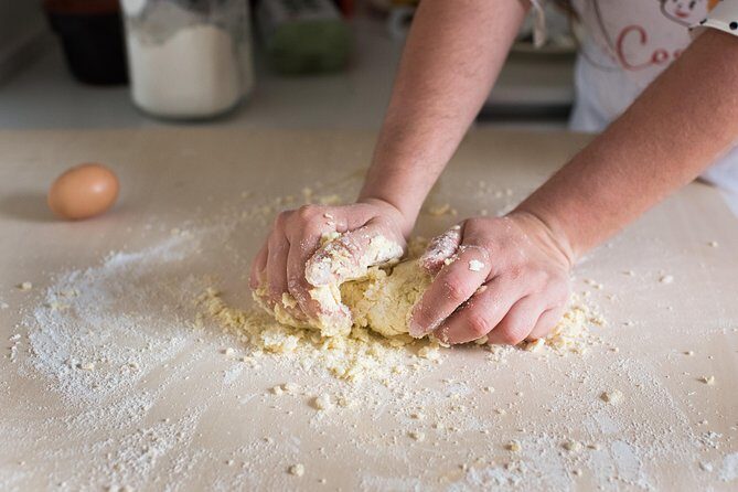 Private pasta-making class at a Cesarina's home with tasting in Asti - Who Is It Best For?