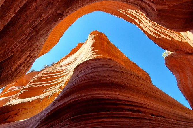 Private Peek-A-Boo slot canyon guided tours - Key Points
