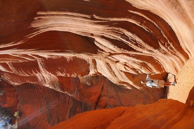 Private Peek-A-Boo slot canyon guided tours - Who Should Consider This Tour?