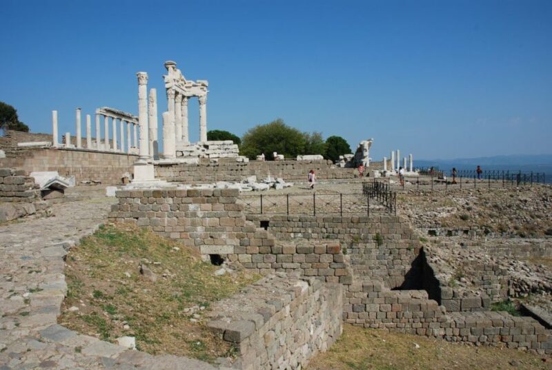 Private Pergamon Day Tour from Istanbul by Plane - Is It Worth the Price?