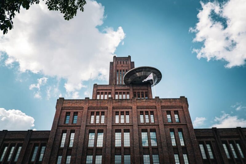 Private & Personalized tour: We show you "Our Utrecht" - Exploring Utrecht in Style and Substance