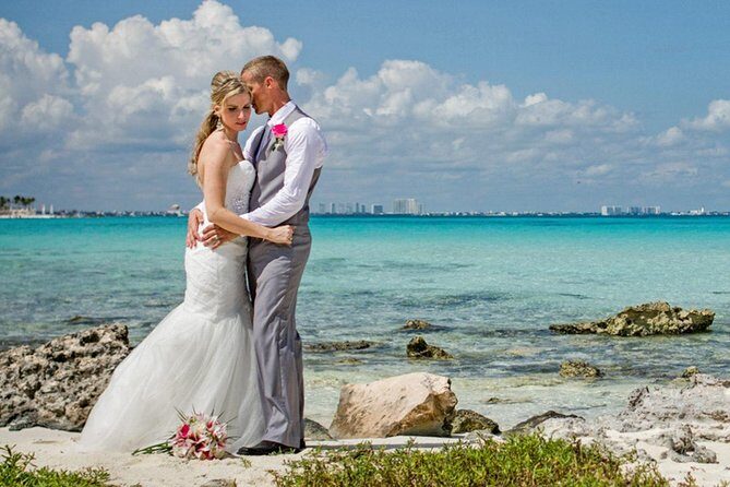 Private Photo Session with a Local Photographer in Cancún - The Cost and Its Value