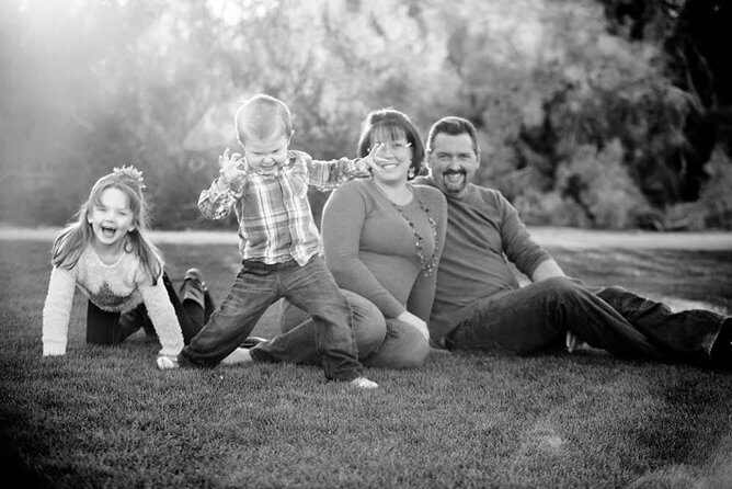 Private Photo Session with a Local Photographer in Palm Springs - FAQ