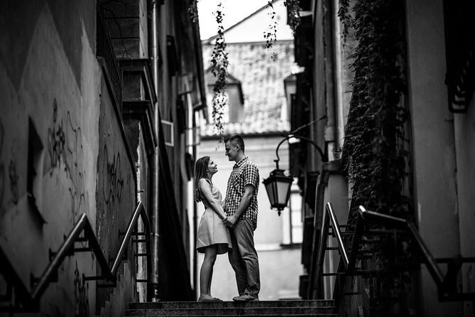 Private Photo Session with a Local Photographer in Warsaw - How Does the Pricing Stack Up?