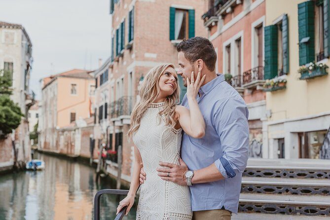 Private Photo Shoot in Venice with Gondola Ride - An In-Depth Look at the Experience
