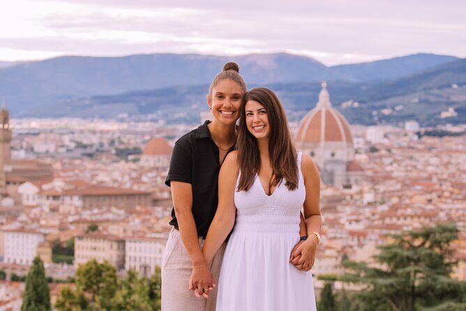 Private Photo Shooting walking Tour with a local around Florence - FAQ