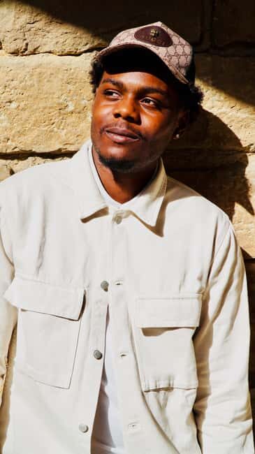 Private Photo Tour in the Old Heart of Barcelona - Is This Tour Right for You?