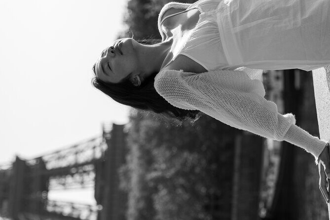 Private Photoshoot with the Iconic Eiffel Tower in Paris - What to Expect from Your Eiffel Tower Photoshoot