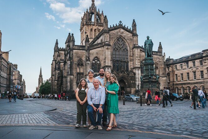 Private Photoshoot with Views of World Famous Edinburgh Castle - What to Expect from the Photoshoot