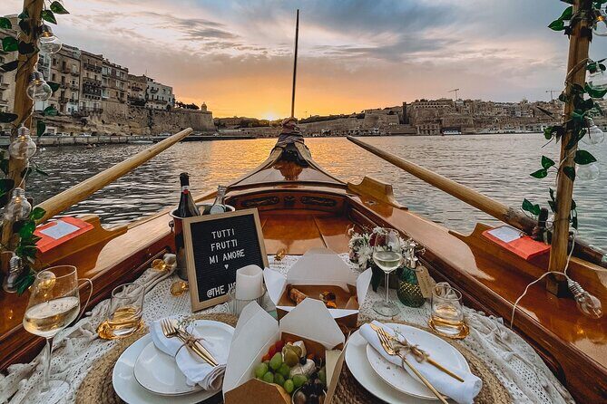 Private Picnic Cruise Experience in Malta - Key Points
