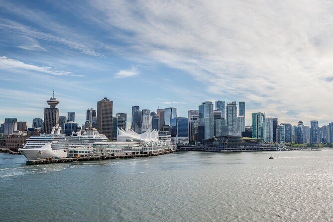 Private Port Transfer Canada Place Cruise Ship Terminal to Vancouver Airport YVR - Who Should Consider This Service?