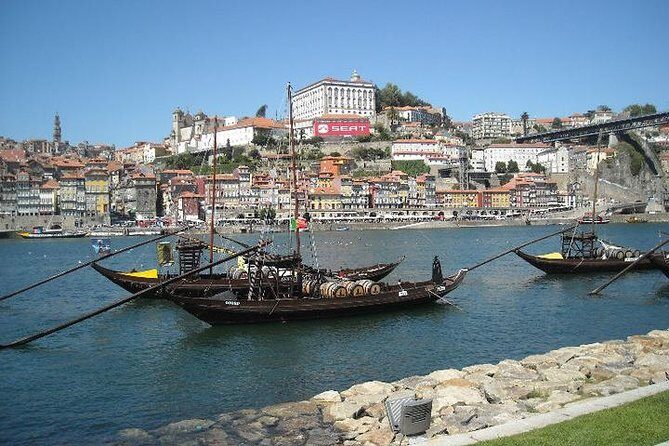 Private Porto from Lisbon with Portuguese lunch and Porto wine tasting - FAQs