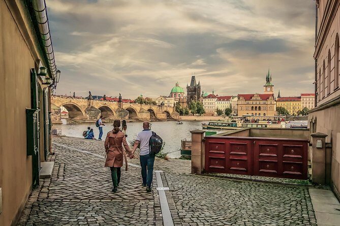 Private Prague walking tour & Karlstejn castle trip from Prague - FAQs About the Tour
