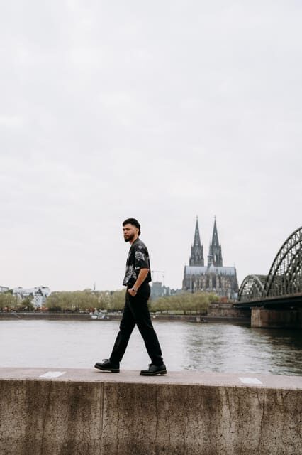 Private Professional Vacation Photoshoot in Cologne - Who Will Love This Experience?